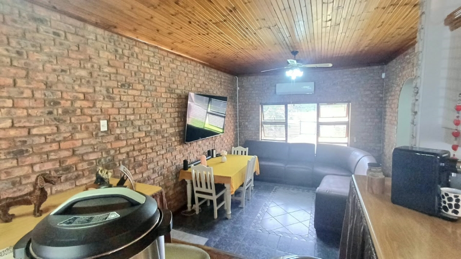 3 Bedroom Property for Sale in Strelitzia Park Eastern Cape